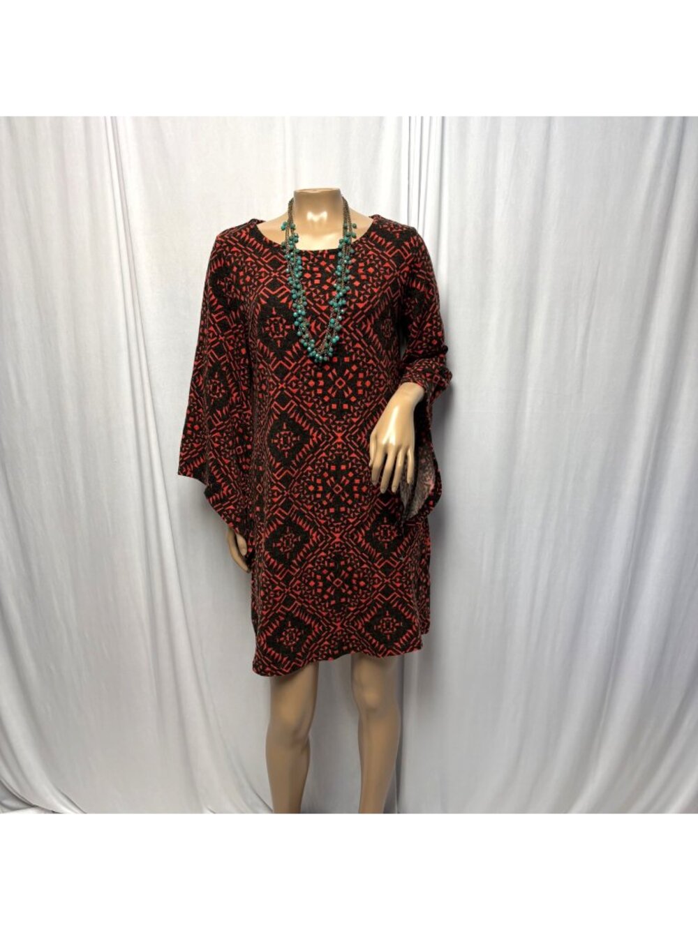 24Seven Knit Dress Womens Size Large Red Black Geometric Pointed Hem Sleeve NEW